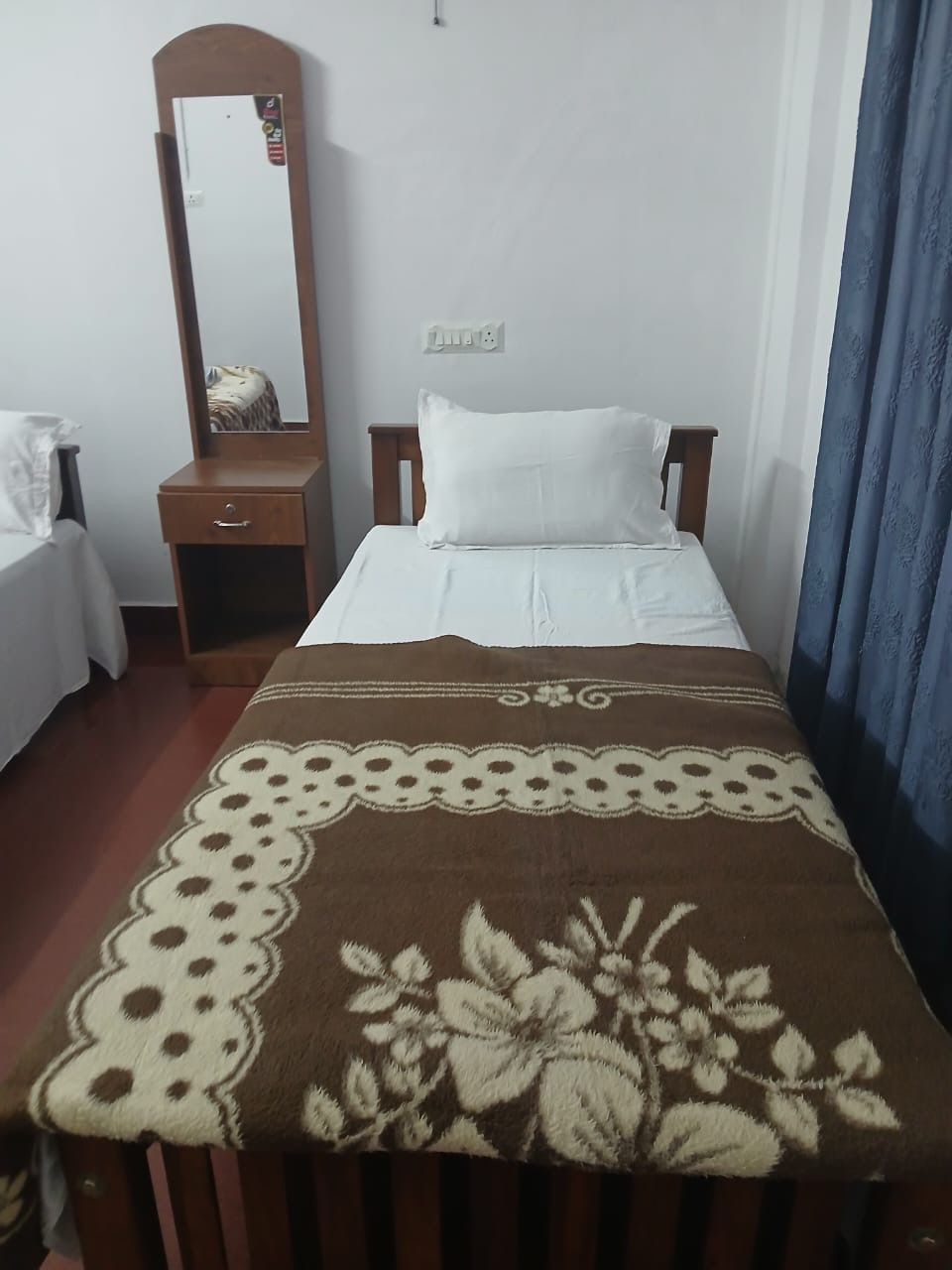 Single bed room